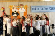 Detský folklórny súbor Briezka z Nedožier - Brezian